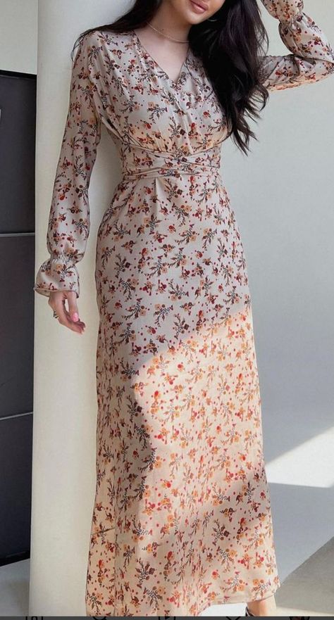 Simple Long Dress Casual Classy, Floral Modest Dresses, Floral Dress Hijab, Plus Cottagecore, Maxi Dress Ideas, Dropping Dress, Long Floral Dresses, Floral Maxi Dresses, Long Sleeve Summer Dress