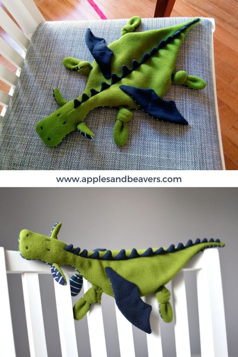 Animal Sewing Patterns, Sewing Stuffed Animals, Dragon Toys, Baby Sewing Projects, Fabric Toys, Baby Projects, Creation Couture, Sewing Toys, Baby Crafts