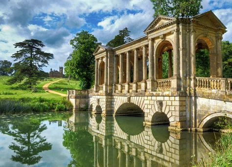 The Palladian Bridge at Stowe House in Buckinghamshire. Stowe House, Capability Brown, English Garden Style, Garden Improvement, Hatfield House, Harewood House, Chatsworth House, English Country House, Stately Home