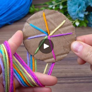 I sold 50 of them in one day..!!! A genius idea with yarn and a piece of cardboard, you will love it 😍 #knitting #howto #craft #Desing | I sold 50 of them in one day..!!! A genius idea with yarn and a piece of cardboard, you will love it 😍

 #knitting #howto #craft #Desing | By Aslı ile sanatsal tasarımlarFacebook Yarn Projects For Kids, Easy Kid Activities, Fun Summer Crafts, French Knitting, Blue Jeans Crafts, Jean Crafts, Macrame Projects, Summer Crafts, Crafts To Sell