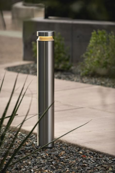 Helio Bollard, Series 600 lighting bollard constructed of durable stainless steel with illuminated and non-lit options. Bollard Design, Hotel Architecture, Road Construction, Urban Furniture, Bollard Lighting, Lighting Outdoor, Public Spaces, Post Lights, Car Park