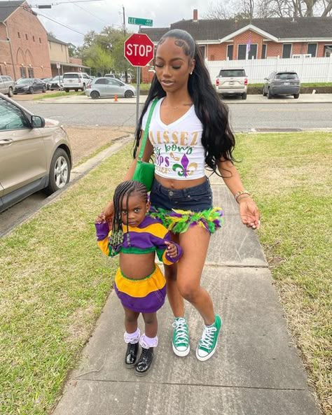 Baby Mardi Gras Outfit, Mari Gras Outfit Ideas, Mardi Gras Outfits For Women Black, Madi Gras Outfit Ideas Black Women, Mardi Gras Fits, Mardis Gras Outfit, Mardigrass Ideas Outfit, Mardi Gras Outfits Black Women, Cute Mardi Gras Outfit