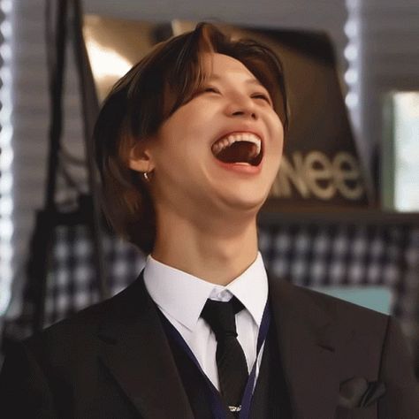 Taemin Gif, Taemin Shinee, Reasons To Be Happy, Shinee Taemin, Happy Birthday To Us, In This House We, To Be Happy, Shinee, Be Happy