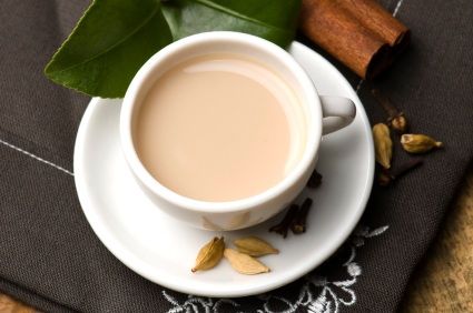 Homemade Chai Herbal Medicine Cabinet, Vanilla Chai Tea, Milk Tea Recipes, Egg Diet Plan, Chai Recipe, Green Tea Latte, Tea Health Benefits, Vanilla Chai, Tea Benefits