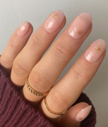 Natural Nail Designs, Custom Press On Nails, Minimal Nails, Her Nails, Round Nails, Star Nails, Neutral Nails, White Leaf, Gel Nail Designs