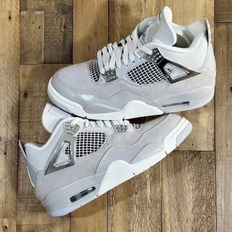 Women’s Air Jordan 4 Frozen Moments Jordan 4 Frozen Moments, Jordan 4 Women, Frozen Moments, Dream Shoe, Pretty Sneakers, Air Jordan 4, Air Jordan 4 Retro, Really Cute Outfits, Dream Shoes