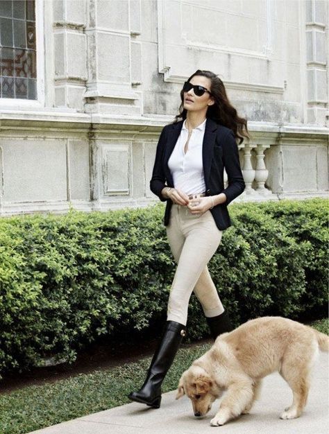 Old Money Country Outfits, Countryside Outfit, Vogue Brazil, Boating Outfit, Super Rich, Black Pants Casual, Estilo Preppy, Trending Boots, Old Money Style