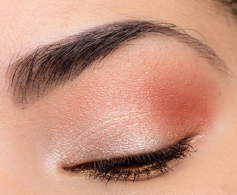 Light Eyeshadow Looks, Coral Eye Makeup, Heart Eyeshadow, Peachy Makeup, Coral Eyeshadow, Natural Eyeshadow Looks, Coral Makeup, Nicole Guerriero, Maquillage On Fleek