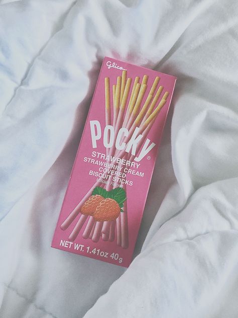 strawberry pocky pink aesthetic Japanese snacks Asian food cute Pink Aesthetic Japanese, Pocky Pink, Pocky Strawberry, Snacks Asian, Homemade Squishies, Pocky Sticks, Pink Snacks, Asian Candy, Aesthetic Japanese