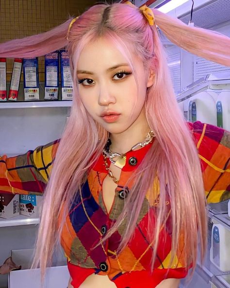 ً on Twitter: "pink haired blackpink… " Rose Hair Blackpink, Rosa Blackpink, Rose Hair Color, Kpop Hair Color, Rose Pink Hair, Kpop Hair, Rosé Aesthetic, Mia 3, Hair Color Pink