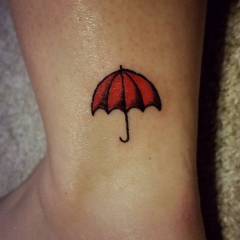 Cute red umbrella tattoo from the Mayday Parade logo! Mayday Parade Umbrella Tattoo, Mayday Parade Tattoo, Umbrella Tattoo, Balloon Tattoo, Rainbow Pin, Mayday Parade, Umbrella Art, Red Umbrella, Leg Sleeve