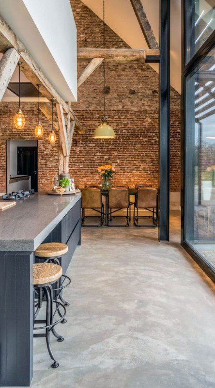 Top 50 Best Industrial Interior Design Ideas - Raw Decor Inspiration Island Kitchens, Warm Industrial, Minimalist Dekor, Kitchens Ideas, Old Brick Wall, Decorating Kitchen, Urban Sophistication, Organization Kitchen, Backsplash Kitchen