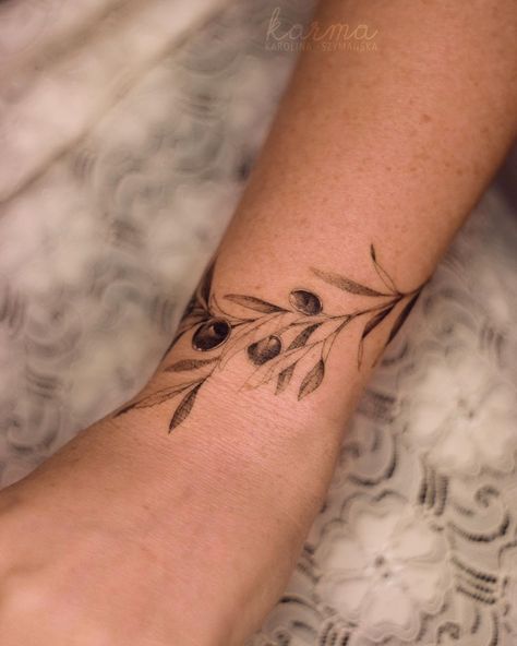 Branch Tattoo Arm Wrap, Branch Tattoo Arm, Tattoo Arm Wrap, Olive Tree Tattoos, Arm Wrap Tattoo, Olive Tattoo, Olive Branch Tattoo, Wreath Tattoo, Italian Tattoos