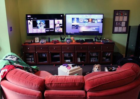 Dual TV console gaming center. I will build this one day! Video Game Room Decor, Gamer Room Decor, Game Room Family, Video Game Room Design, Video Game Rooms, Modern Ideas, Games Room, Gaming Room Setup, Bar Interior