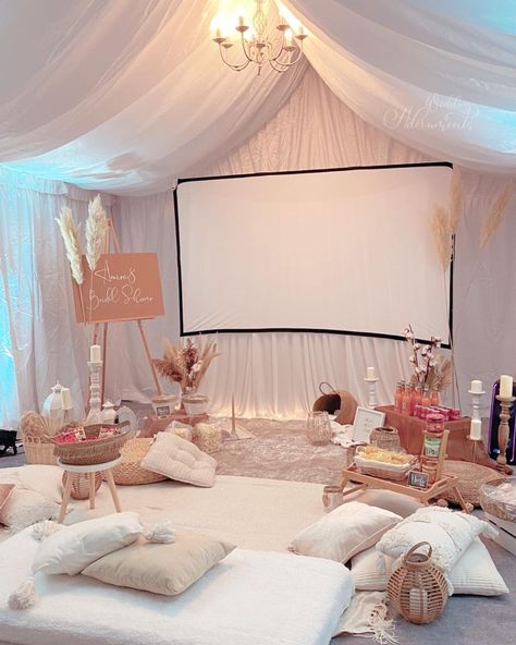 Movie Night Ideas Indoor, Bridal Shower Indoor, Indoor Movie Night, Wedding Movies, Movie Projector, Drive In Movie, Romantic Movies, Bridal Shower Theme, Marriage Proposals