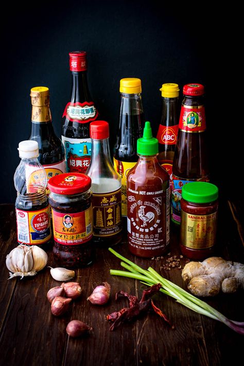 Asian Pantry Essentials Asian Pantry, Asian Ingredients, Asian Sauces, Chinese Bbq Pork, Recipes Authentic, Asian Kitchen, Thai Cooking, Easy Asian Recipes, Brown Sauce