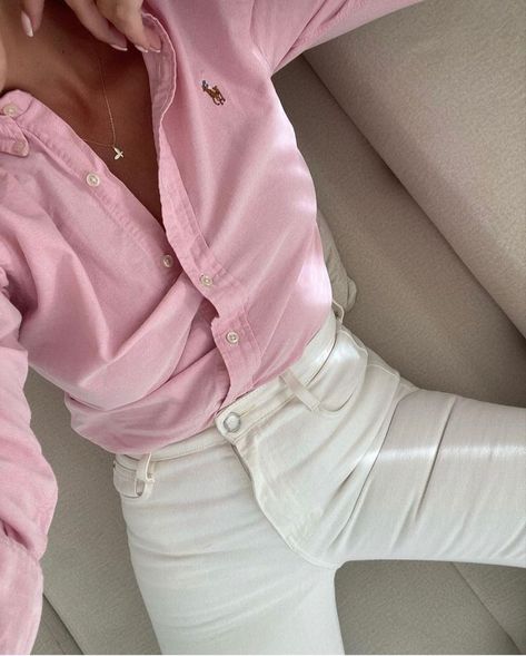 Polo Shirt Outfits, Skandinavian Fashion, Looks Street Style, Ralph Lauren Outfits, Mode Inspo, 가을 패션, Business Casual Outfits, Pink Shirt, Looks Style