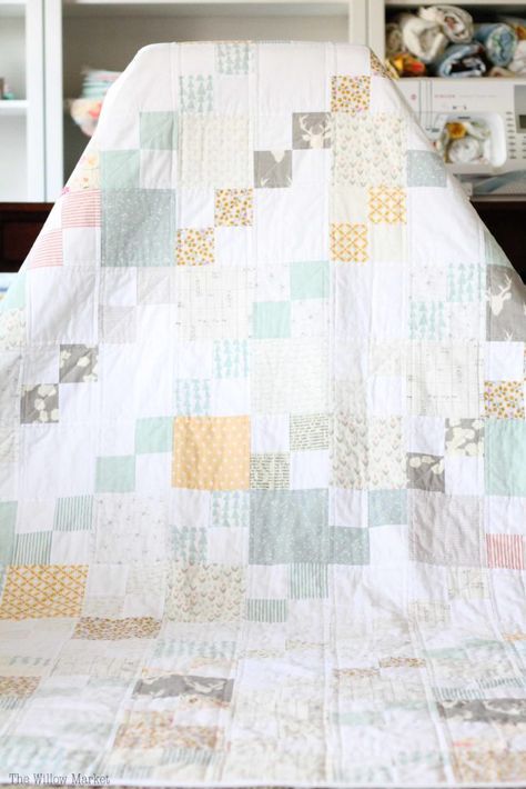 Low Volume Quilts, Neutral Colored Quilt, Neutral Baby Quilt, Low Volume Quilt, Neutral Quilt, Modern Quilt Blocks, Baby Patchwork Quilt, Half Square Triangle Quilts, Grey Quilt