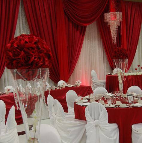 oh my never been a fan of red and white weddings but this one looks nice! Red And White Wedding Decor, Red And White Wedding Decorations, Red Wedding Centerpieces, Red And White Wedding, White Wedding Decor, Black Wedding Decorations, Winter Wedding Venues, Red Wedding Decorations, White Weddings Reception