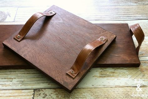 DIY rustic wooden tray with leather handles Tray Handles Diy, Wood And Leather Projects, Wood Tray Ideas, Wooden Serveware, Diy Wood Tray, Leather Accessories Diy, Mens Leather Accessories, Rustic Tray, Diy Tray