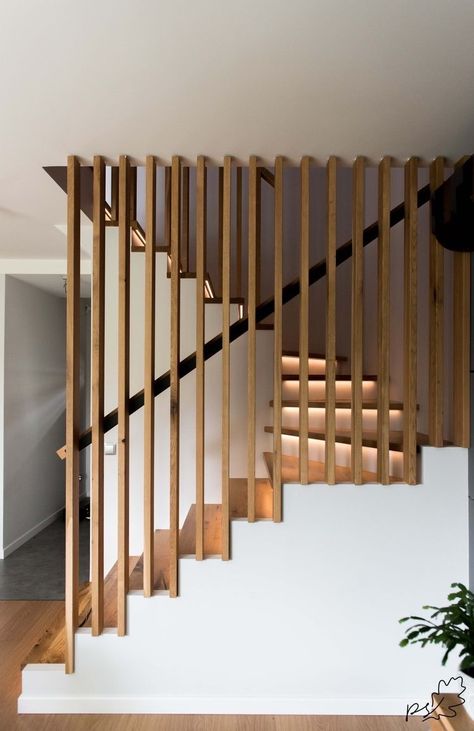 Modern Wooden Stairs, Stair Entrance Ideas, Farmhouse Stairs, تحت الدرج, Staircase Interior Design, Wooden Staircase, Stairs Design Interior, House Staircase, Stair Railing Design