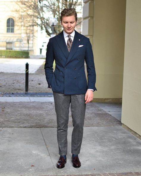 Vlad on Instagram: “Anzeige. TOTAL LOOK. If not sure what to wear nothing beats the classic navy and grey combination imho. Here combined with beautiful tie…” Grey Blazer Navy Pants Men Outfit, Navy Blue Blazer Grey Pants Men, Grey Blazer Blue Trousers Men, Navy Blue Blazer Outfit, Alfa Male, Grey Combination, Navy Timeless Single-breasted Blazer, Navy Double-breasted Wool Blazer, Trousers Men