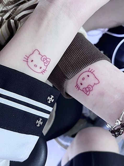 Tatuajes Hello Kitty, Hello Kitty Tattoo Ideas, Kitty Tattoo Ideas, Hello Kitty Tattoo, Kitty Tattoos, Kitty Tattoo, Hello Kitty Design, Pink Tattoo, Hello Kitty Tattoos