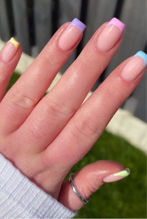 Coffin French, French Tip Gel Nails, French Tip Nail Art, Gel Nails French, Acrylic French, Nail Tip Designs, Pastel Nails Designs, French Tip Nail Designs, Simple Gel Nails