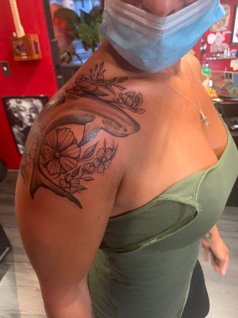 Sharks And Flowers Tattoo, Shark Shoulder Tattoo, Ocean Shoulder Tattoo, Shark Tattoos For Women, Coral Tattoo, Front Shoulder Tattoos, Shark Tattoo, Shoulder Arm Tattoos, Shark Tattoos