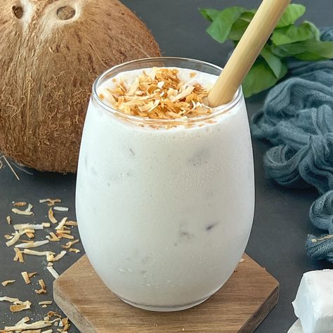 Coconut Shake Coconut Milk Shake, Coconut Shake, Dairy Free Treats, Strawberry Protein, Smoothie King, Food Pic, Cooking Stuff, Milk Syrup, Mango Chunks