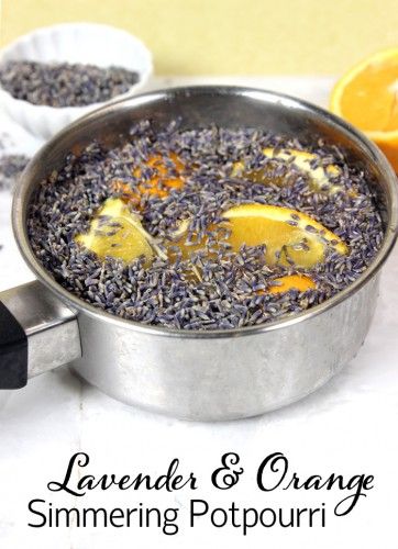 Homemade Potpourri, Lavender And Orange, Simmer Pot Recipes, Stove Top Potpourri, Simmering Potpourri, Potpourri Recipes, Deep Cleaning Hacks, Simmer Pot, House Smell Good