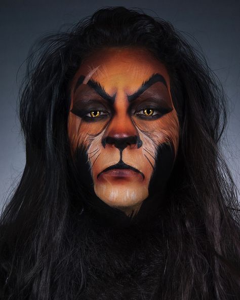 Simple Halloween Outfits, Scar Halloween Costume, Halloween Outfits Women, Handmade Halloween Costumes, Creepy Makeup, Animal Makeup, Creepy Halloween Makeup, Face Art Makeup, Face Paint Makeup