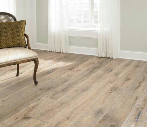 Light wood floor Modern Wood Floors, Small Bedroom Remodel, Reclaimed Flooring, Castle Combe, Oak Laminate Flooring, Light Hardwood, Light Hardwood Floors, Light Wood Floors, Flooring Trends