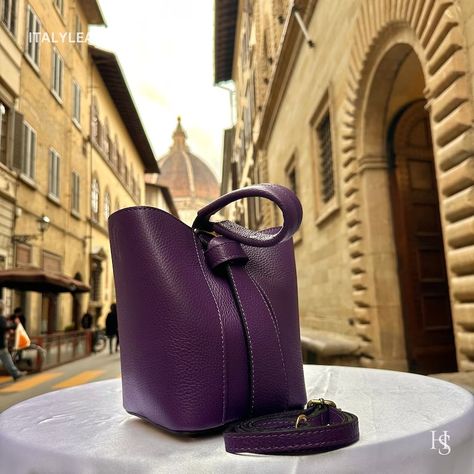 Italian Handmade Leather Bags for Women L L Elegant Leather Tote From Florence, Bucket Bag, Leather Purse - Etsy Italy Leather Bags For Women, Handmade Leather Bags, Luxury Leather Bag, Italian Leather Bags, Leather Bags Handmade, Leather Journal, Leather Bags, Tote Bag Design, Leather Purse