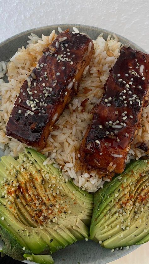 Avocado Rice, Healthy Food Inspiration, Healthy Food Dishes, Healthy Food Motivation, Healthy Lifestyle Food, Food Goals, Food Is Fuel, Sesame Seeds, Pretty Food