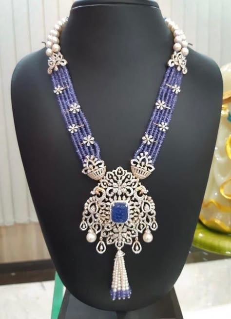 Beads Haram, Chinese Pendant, Uncut Diamond Necklace, Gold Jewelry Prom, Real Diamond Jewellery, Sapphire Jewellery, Diamond Pendant Jewelry, Bridal Diamond Necklace, Blue Sapphire Jewelry