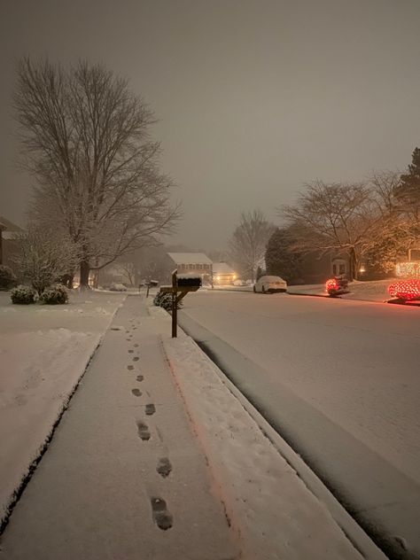 Snow Neighborhood, Snow Street Aesthetic, Snowy Neighborhood Aesthetic, Snowy Town Aesthetic, Snowy Streets At Night, Winter Princess, Falling Snow, Getting Cozy, The Neighbourhood