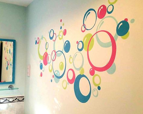 Painting Bubbles On Wall, Bubble Bathroom Theme, Bubble Mural, Bubble Graffiti, Kids Church Rooms, Kids Bathroom Makeover, Wall Paint Patterns, Bathroom Mural, Kindergarten Interior