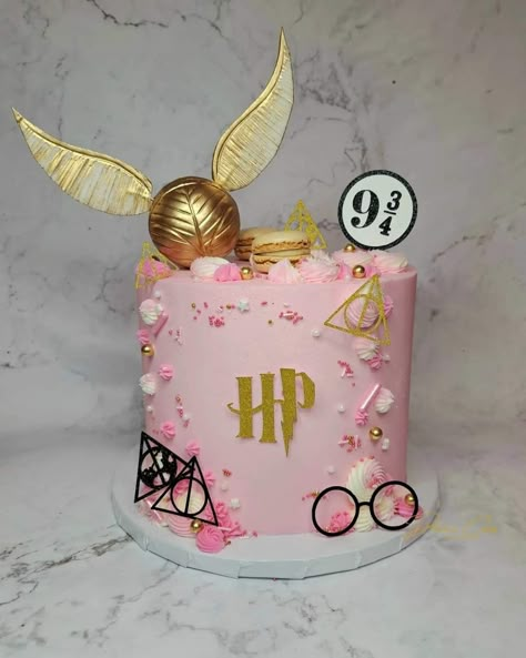 Harry Potter Phoenix, Harry Potter Treats, Phoenix Harry Potter, Cumpleaños Harry Potter, Harry Potter Birthday Cake, Harry Potter Crochet, Harry Potter Bday, Harry Potter Girl, Harry Potter Baby Shower