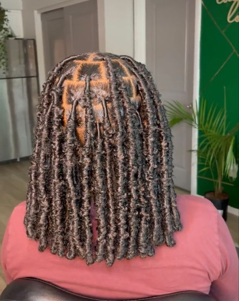 Faux Locs Short, Extension Hairstyles, Locs Ideas, Distressed Locs, Natural Braided Hairstyles, Locs Styles, Natural Hair Bun Styles, Braided Hairstyles For Black Women Cornrows, New Hairstyles