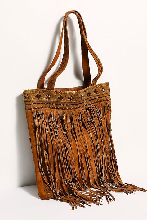 Beautiful boho bag | fringe tote bag | bohemian accessories | festival fashion | vintage style | '70s ... Fringe Tote Bag, Boho Tote Bag, Boho Handbags, Fringe Purse, Hippie Bags, Bohemian Accessories, Boho Purses, Boho Bags, Button Top