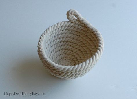 Rope Bowls Diy How To Make No Sew, Diy Rope Design, Diy Fruit Bowl, Fruit Baskets Diy, Rope Basket Tutorial, Rope Bowls, Diy Rope Basket, Fruit Basket Gift, Diy Bowl