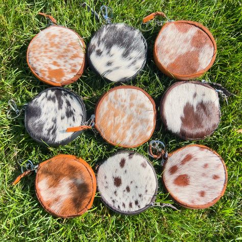 🌟 Cowhide Coin Purse Keychain Wallet 🌟 @baalayshop #BAALAY #cowhide #coinpurse #keychainwallet #keychain #wallet #cardholder #roundbag Coin Purse Keychain, Purse Keychain, Keychain Wallet, Round Bag, Coin Purse, Card Holder, Coin, Purse, Wallet