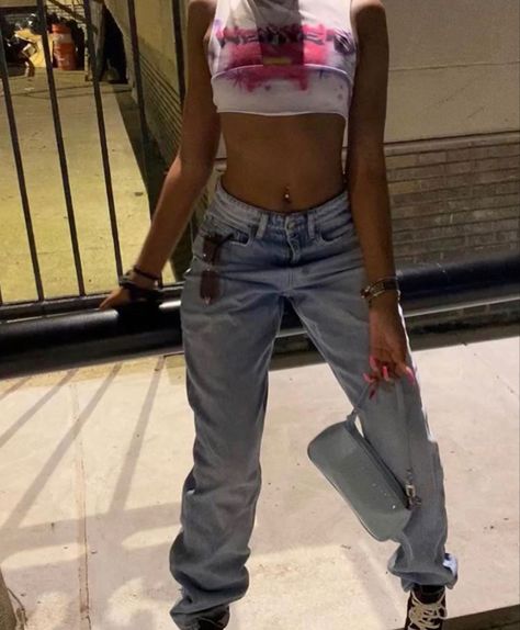 Swag Girl Style, 2000s Fashion Outfits, Tomboy Style Outfits, Streetwear Fashion Women, Girl Swag, Cute Swag Outfits, Tomboy Fashion, Teenage Fashion Outfits, 2000s Fashion