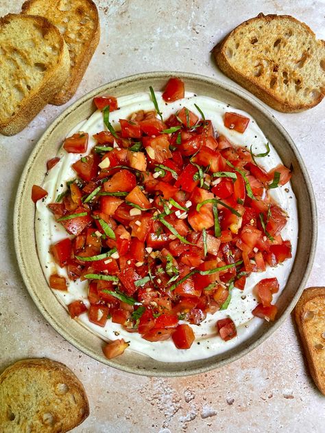 With creamy whipped ricotta topped with classic bruschetta and served with crostini, this whipped ricotta bruschetta dip is sure to become your new favorite summer appetizer! Bruschetta Dip Recipe, Ricotta Dip Recipes, Brushetta Appetizers, Ricotta Bruschetta, Bruschetta Dip, Classic Bruschetta, Bruschetta Pasta, Ricotta Dip, Whipped Ricotta