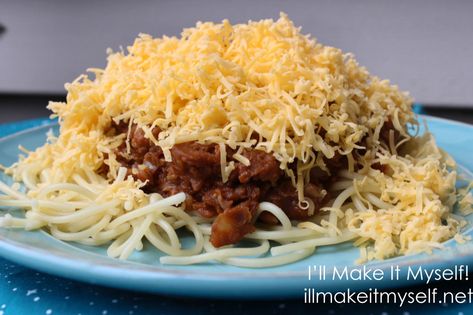 Easy Vegetarian Cincinnati Chili – I'll Make It Myself! Vegetarian Cincinnati Chili, Cincinnati Chili Recipe, Cincinnati Chili, French Lentils, College Meals, Insta Pot, Canned Tomato Sauce, Chili Recipe, Social Distance