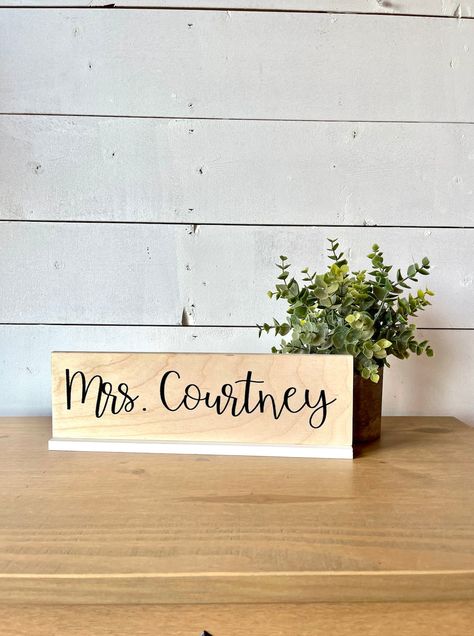 Personalized desk name plate