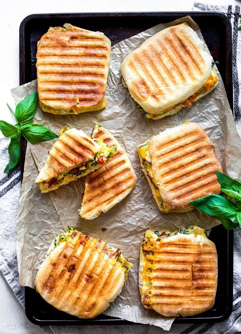 Breakfast Paninis, Breakfast Panini, Egg And Bacon, Easy Breakfast Recipes, Panini Recipes, Bacon Breakfast, My Diary, Grilled Sandwich, Breakfast On The Go