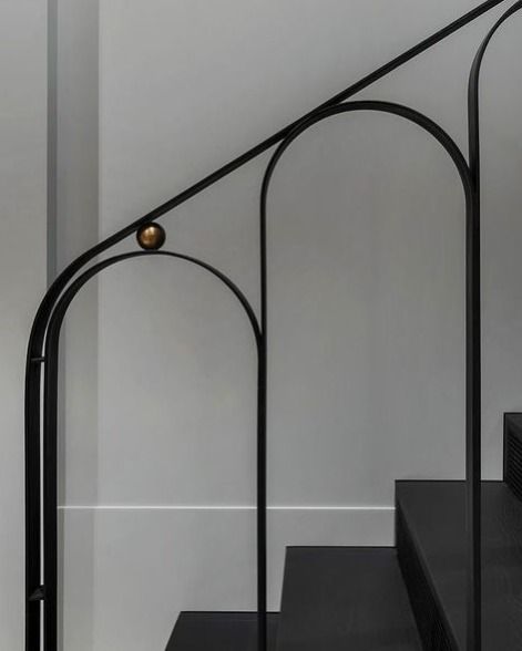 Art Deco Architectural Details, Interior Railing Design, Art Deco Railing, Bronze Railing, Stairs Railing Design, Arch Stairs, Railings For Stairs, Art Deco Stairs, Staircase Detail