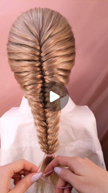 Fish Braids Hairstyles, Fish Braids Tutorial, Braided Hairstyles Fishtail, Fish Braid Tutorial, How To Do A Fishtail Braid, Dutch Fishtail Braid Tutorial, Fish Braid Hairstyles, Fish Tail Hairstyles, Fishtail Braid How To